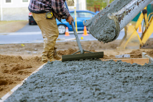 Best Concrete Walkway Installation  in South Elgin, IL